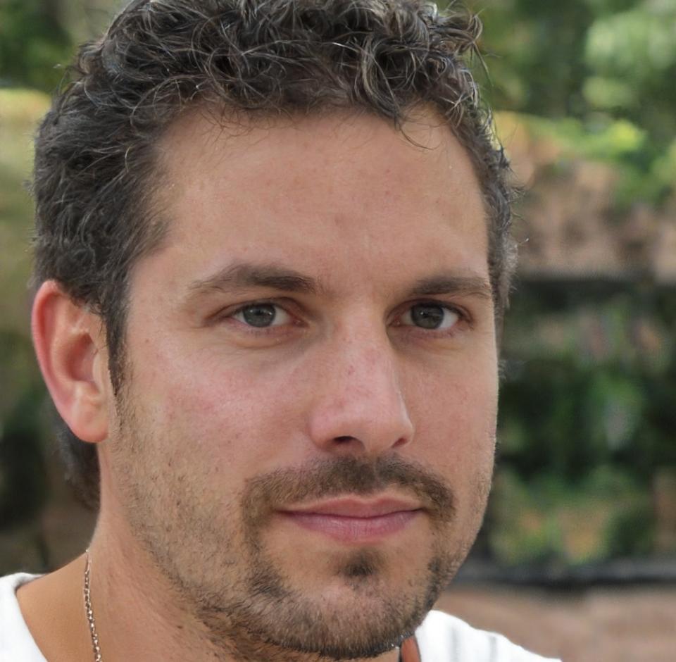 Miguel Santos, consultor financiero